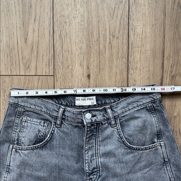 We The Free Wide Leg Relaxed Fit Gray Jeans Women’s Size 30 - Picture 6 of 14